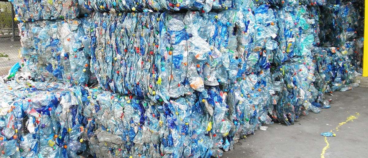 18 мусорных стран экспортируют пластиковые отходы в россию | крамола