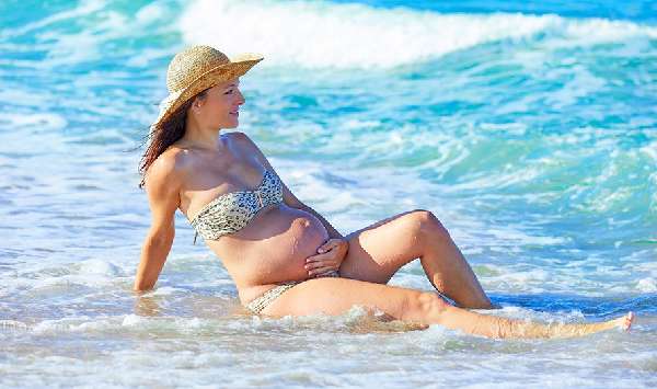 Чем опасен тепловой и солнечный удар при беременности