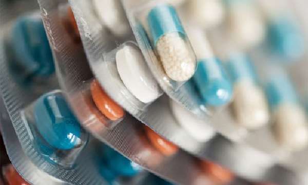 Антибиотик-медикаментозная помощь при насморке у взрослых
