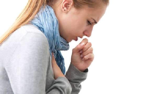 Хрипы и сильный кашель при поражении туберкуломой