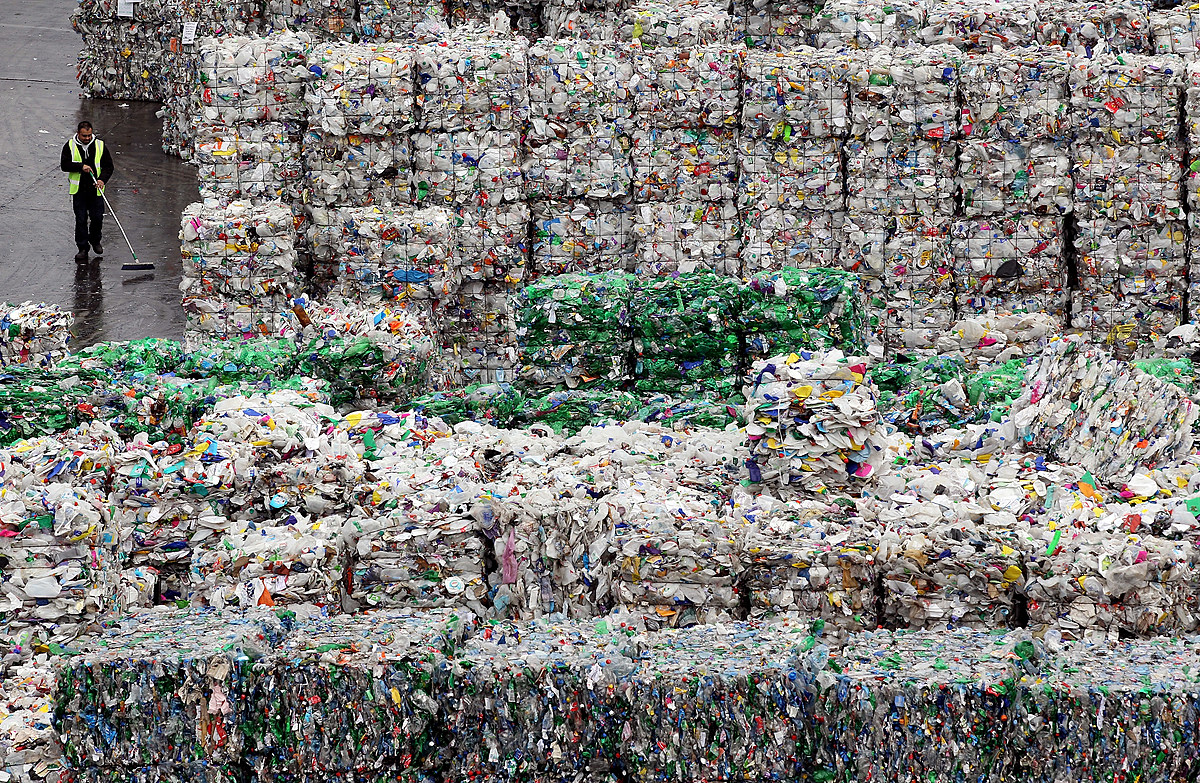 Пластиковый мусор: виды, вредное воздействие, утилизация