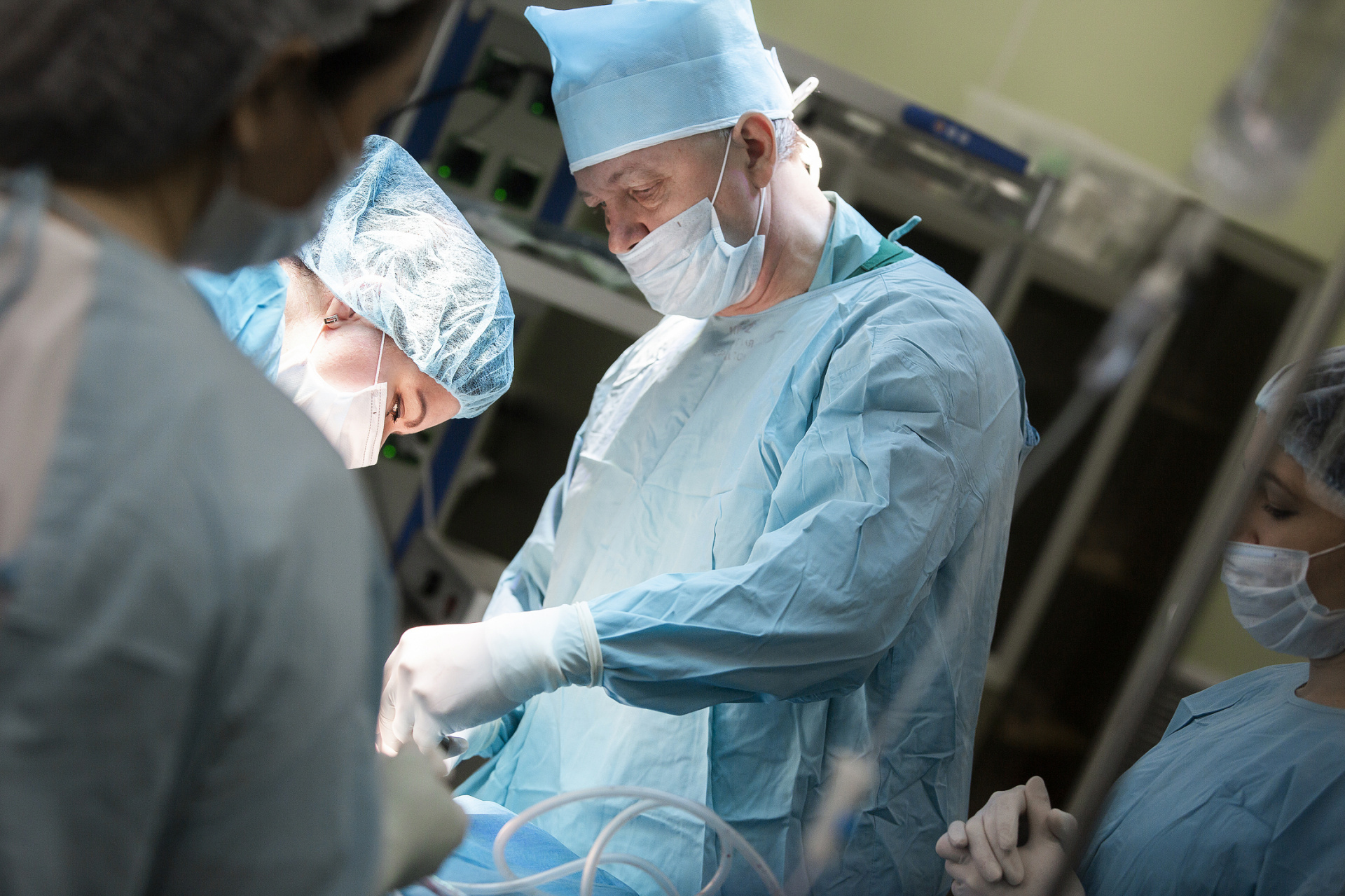 Операции по удалению злокачественной опухоли: хирургия при раке | клиники «евроонко»