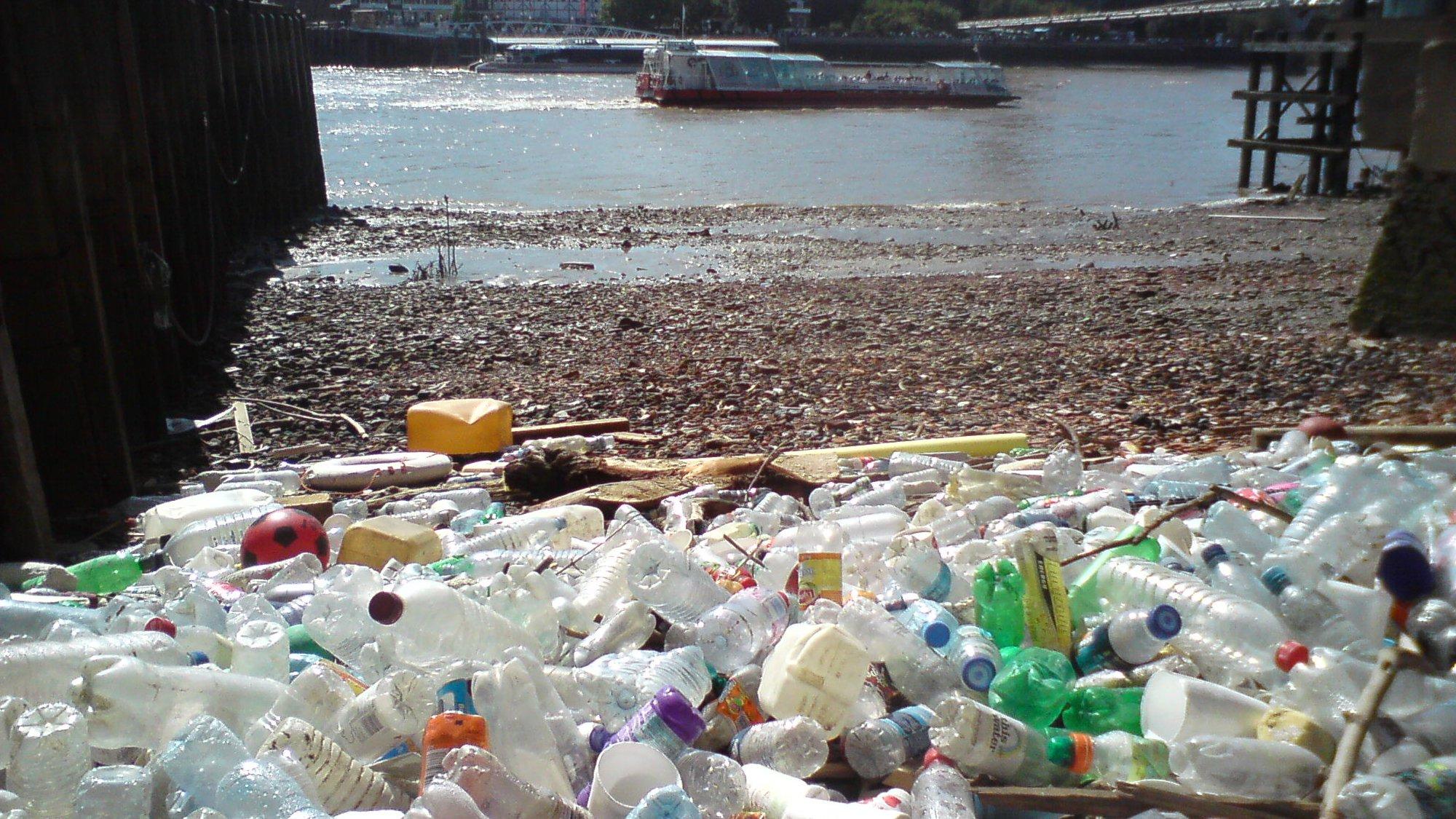 Загрязнение мирового океана пластиковыми отходами