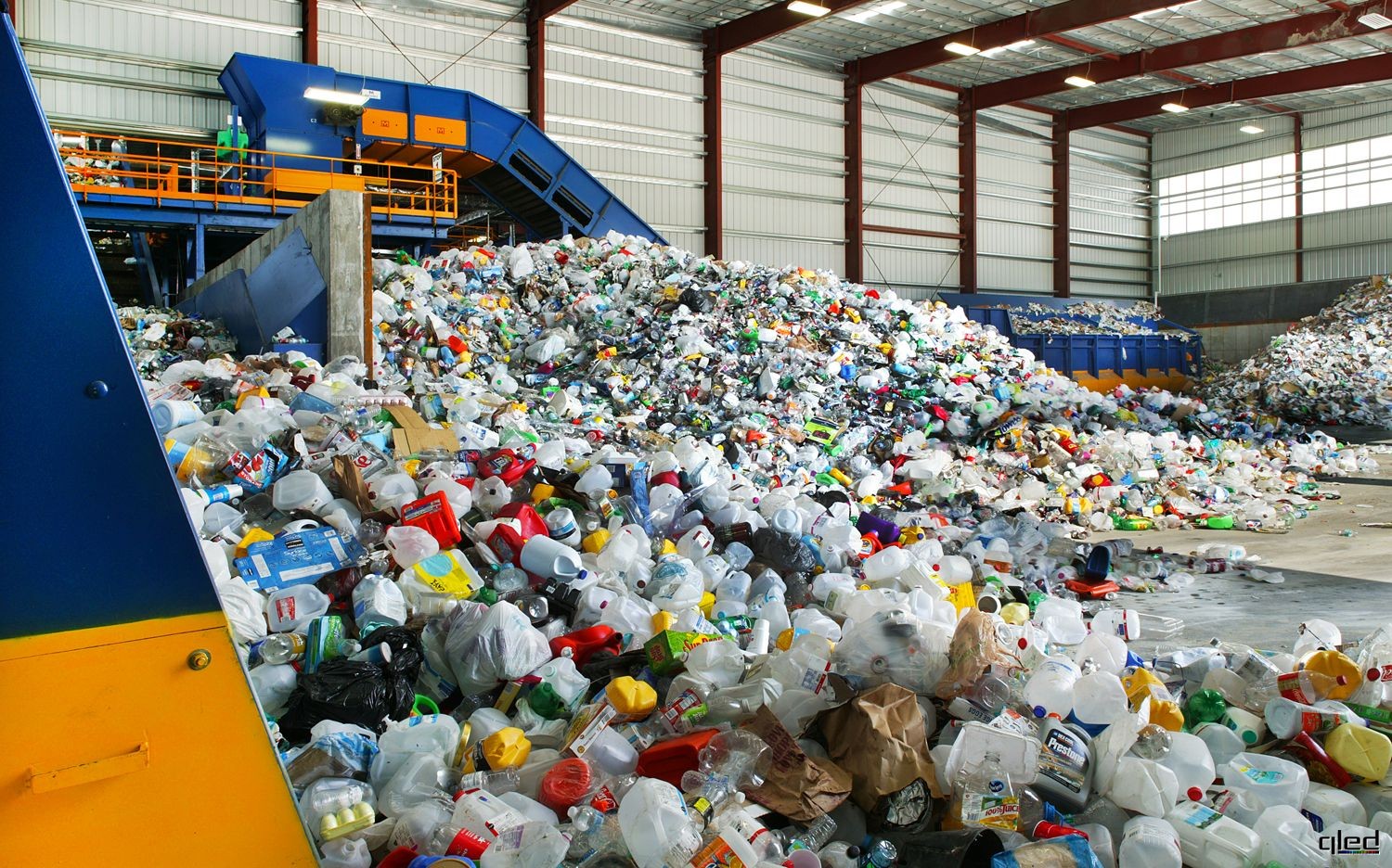Топ 5 стран, производящих наибольшее количество пластиковых отходов
