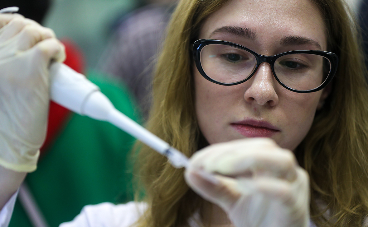 Вакцинация от коронавируса: что надо знать о нежелательных эффектах